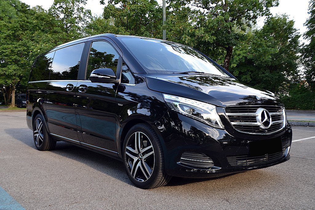 Mercedes-V Class extra long transfert, aéroport au station de ski de montgenevre
