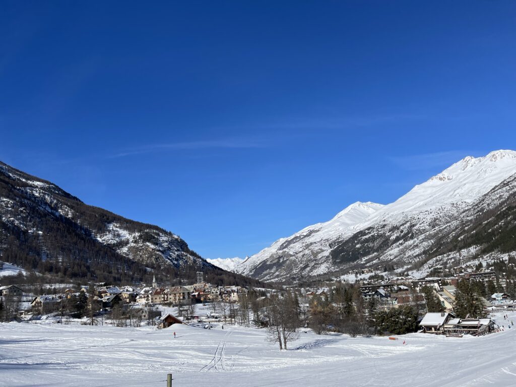 transfert en van aéroport vers La Salle les Alpes et Serre Chevalier, en toute sérénité