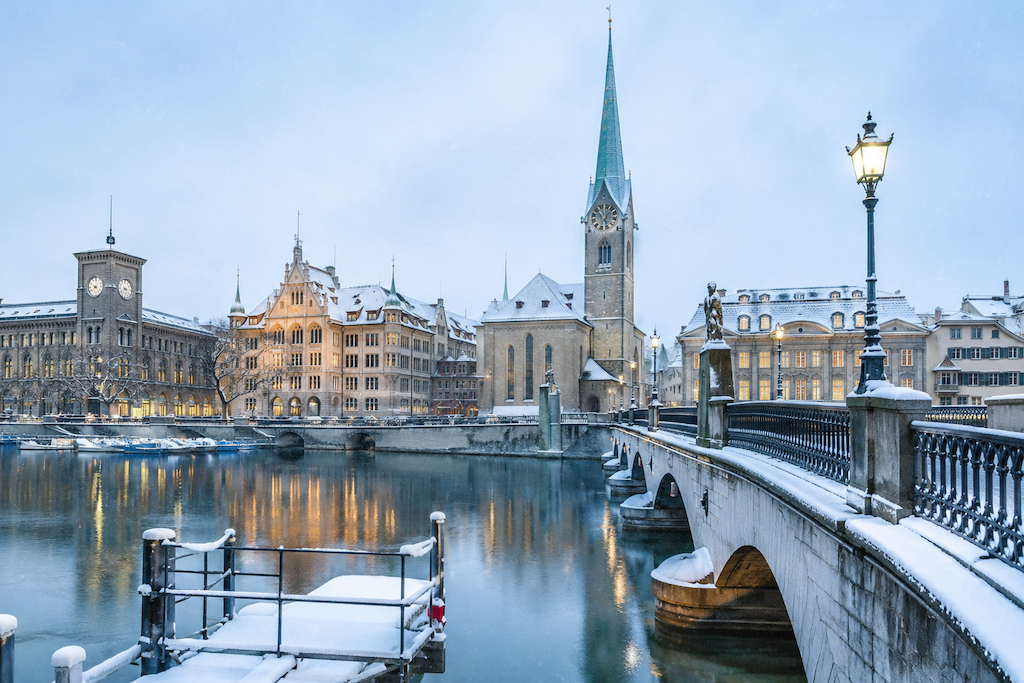 Aéroport international de Zurich en Suisse