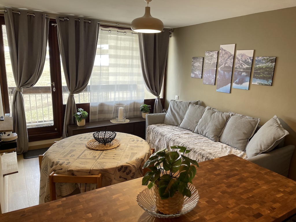 Location appartement et studio à Montgenèvre au pied des pistes dans les Hautes-Alpes